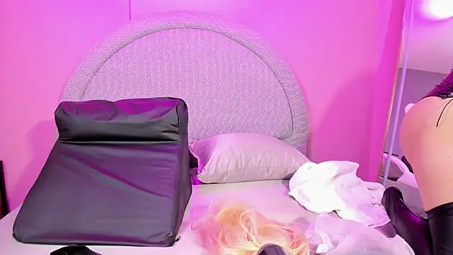 lee Powder online show from December 2025 11:30:02 AM