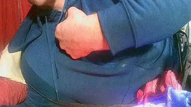 Snapshot of Spotlight95 chatting on January 2026 08:33:01 PM Spotlight95 online show from January 2026 08:33:01 PM