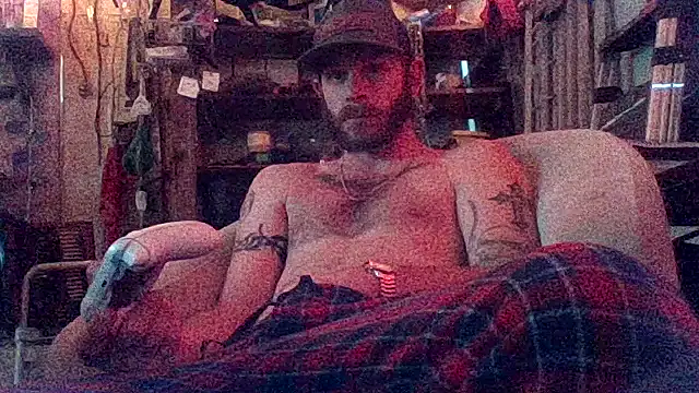 Snapshot of Spotlight95 chatting on April 2026 04:22:01 PM Spotlight95 online show from April 2026 04:22:01 PM