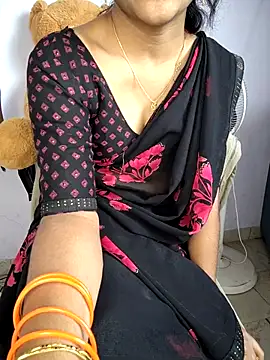 Snapshot of lovelygirl4567 chatting on November 2025 04:46:01 AM lovelygirl4567 online show from November 2025 04:46:01 AM