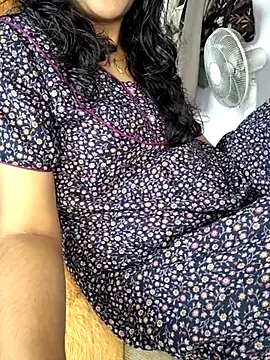 Snapshot of lovelygirl4567 chatting on November 2025 05:43:01 AM lovelygirl4567 online show from November 2025 05:43:01 AM