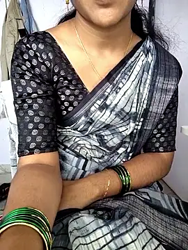 Snapshot of lovelygirl4567 chatting on December 2025 06:34:02 AM lovelygirl4567 online show from December 2025 06:34:02 AM