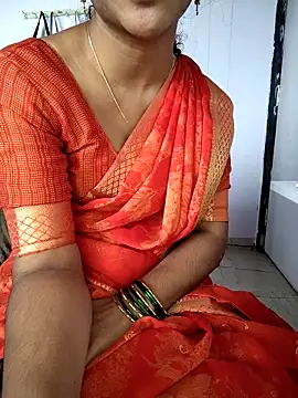 lovelygirl4567 online show from December 2025 05:45:02 AM