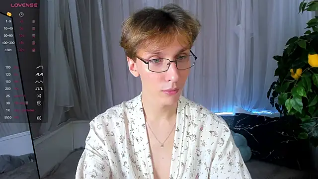 Adrian Di online show from January 2025 04:24:01 PM