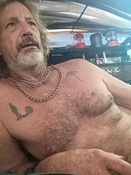 Cloudin around online show from April 2026 04:45:01 PM