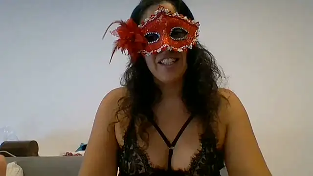 couple-tuga online show from June 2026 12:52:02 PM