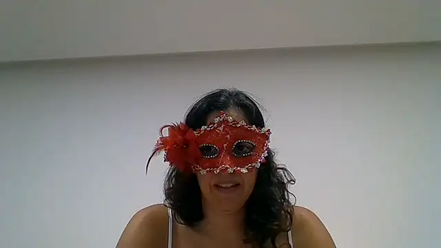 couple-tuga online show from June 2026 10:43:01 PM