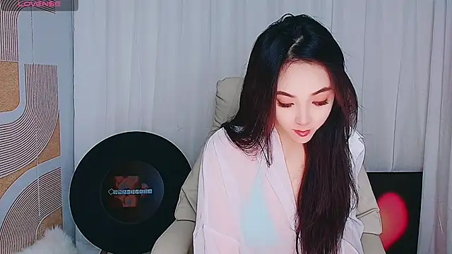 xiaotiantian-76 online show from October 2025 12:46:02 AM