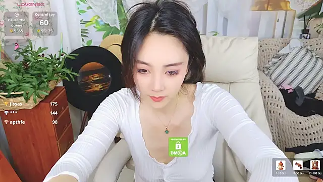 Snapshot of xiaotiantian-76 chatting on April 2026 03:34:02 PM xiaotiantian-76 online show from April 2026 03:34:02 PM