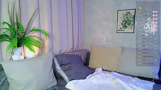 Snapshot of roxyyyrose chatting on April 2026 06:59:02 PM roxyyyrose online show from April 2026 06:59:02 PM