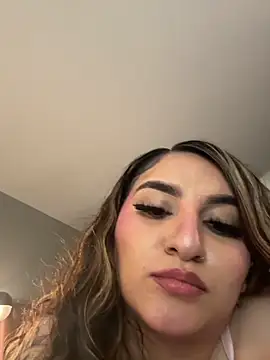 mamifresita online show from April 2026 10:18:01 PM