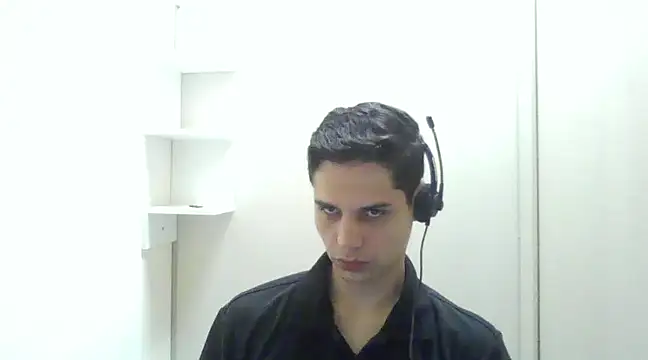 Snapshot of novinho242k chatting on January 2025 01:30:01 PM novinho242k online show from January 2025 01:30:01 PM