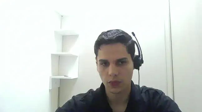 Snapshot of novinho242k chatting on January 2025 05:29:01 PM novinho242k online show from January 2025 05:29:01 PM