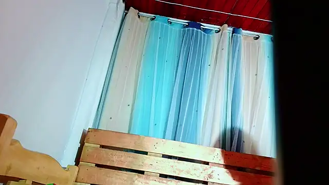 lana reverse online show from January 2025 06:35:01 PM