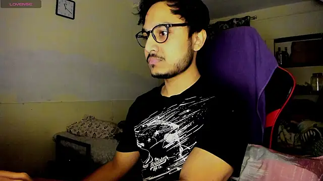 Snapshot of fuckkboy101 chatting on January 2025 05:40:01 PM fuckkboy101 online show from January 2025 05:40:01 PM