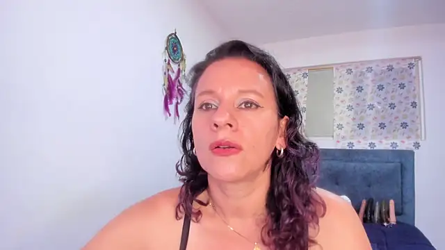 Snapshot of sofi_saliva2511 chatting on May 2026 06:35:01 PM sofi saliva2511 online show from May 2026 06:35:01 PM