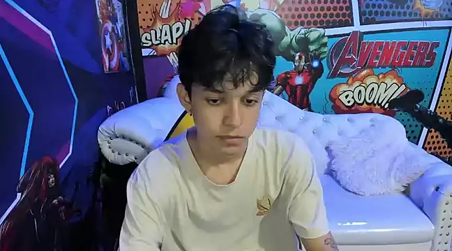 jisuscat online show from February 2025 07:00:01 PM