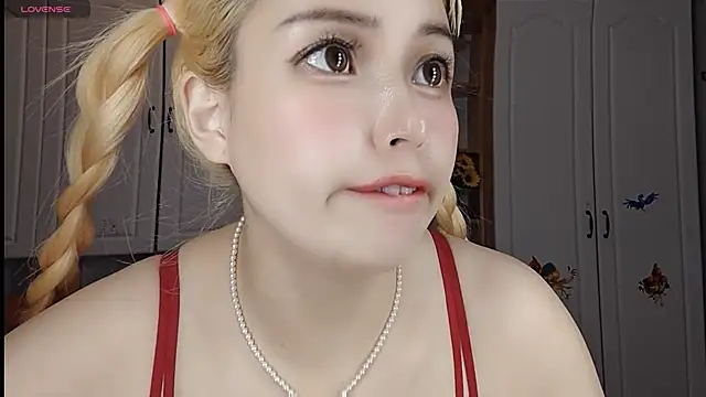 Lucky-xiuxiu online show from March 2025 02:36:01 AM