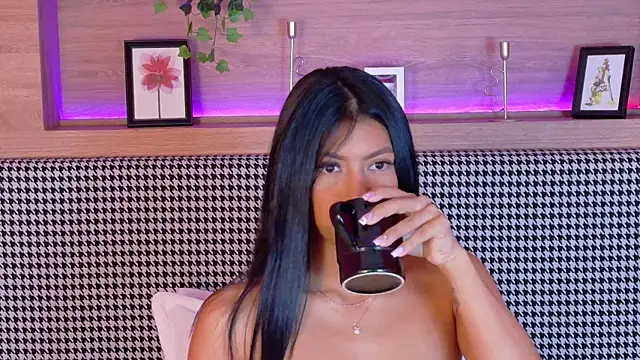 AbieHills online show from February 2025 10:17:02 PM