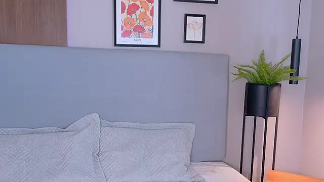 Snapshot of AbieHills chatting on March 2026 11:36:01 AM AbieHills online show from March 2026 11:36:01 AM