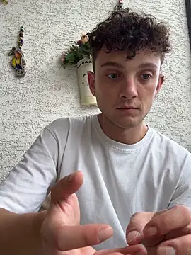 verici34 online show from October 2025 06:57:01 AM