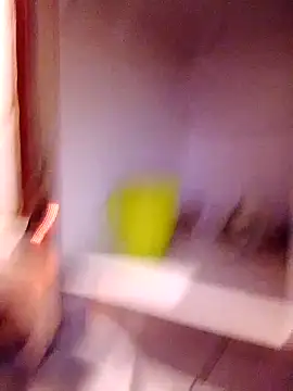 Snapshot of KMbesxxx chatting on October 2025 09:04:01 PM KMbesxxx online show from October 2025 09:04:01 PM