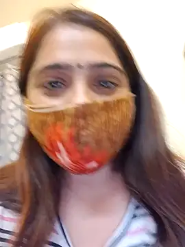 shreya1765 online show from November 2025 01:40:01 AM