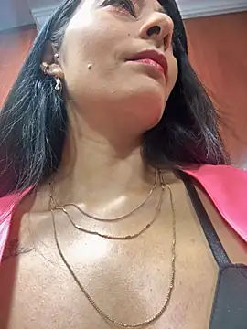 Snapshot of BELLA--26 chatting on October 2025 01:58:01 PM BELLA--26 online show from October 2025 01:58:01 PM