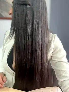 Snapshot of BELLA--26 chatting on November 2025 01:22:02 PM BELLA--26 online show from November 2025 01:22:02 PM