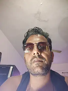 MAGNETICDADDY8 online show from November 2025 08:10:01 PM