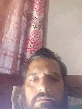 MAGNETICDADDY8 online show from December 2025 02:49:01 AM