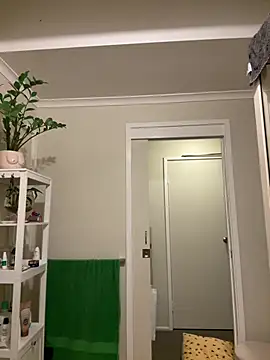 RoxytheBluepill online show from January 2025 09:45:02 AM