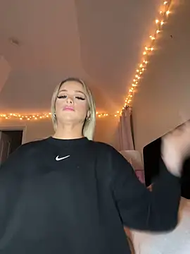 Snapshot of miasmithxxx chatting on January 2025 09:13:01 AM miasmithxxx online show from January 2025 09:13:01 AM