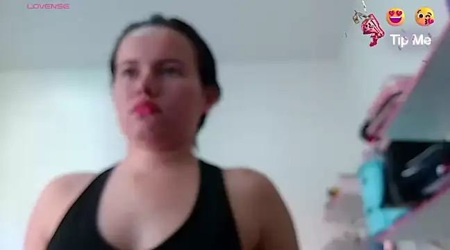 Snapshot of camillebr chatting on January 2025 05:35:01 PM camillebr online show from January 2025 05:35:01 PM