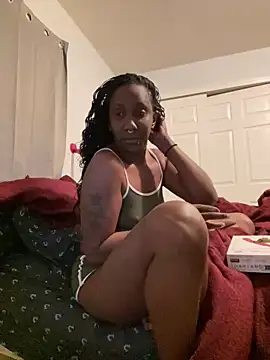 Snapshot of Yoshibaby2670 chatting on February 2025 11:12:01 PM Yoshibaby2670 online show from February 2025 11:12:01 PM