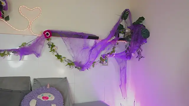 Snapshot of bri_cullen chatting on October 2025 02:18:02 PM bri cullen online show from October 2025 02:18:02 PM