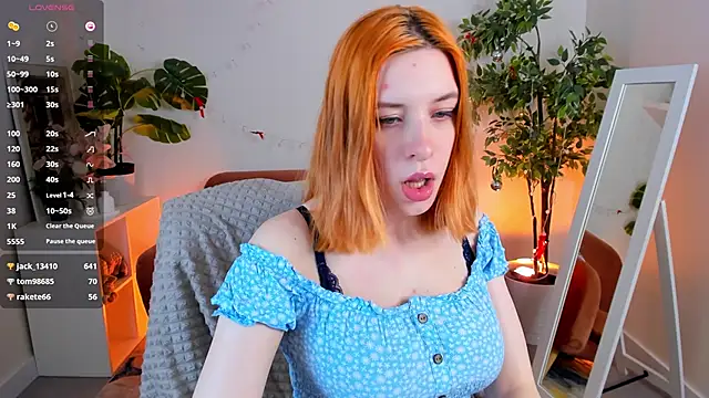 Snapshot of Mikka_Blush chatting on January 2025 03:57:02 AM Mikka Blush online show from January 2025 03:57:02 AM