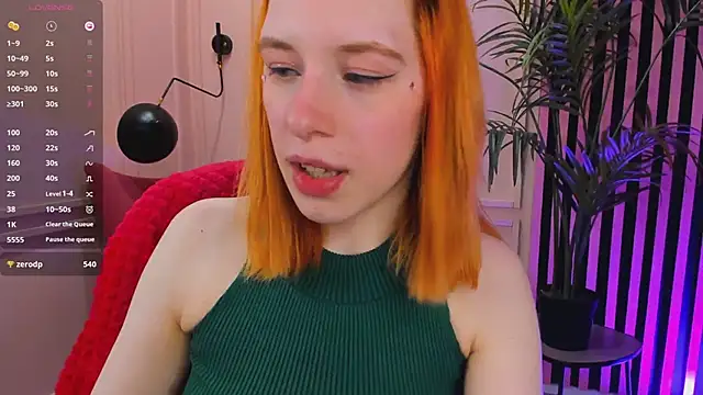 Snapshot of Mikka_Blush chatting on March 2025 12:40:02 AM Mikka Blush online show from March 2025 12:40:02 AM