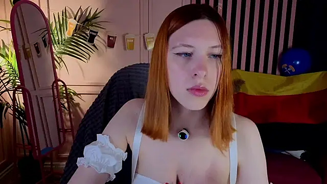 Snapshot of Mikka_Blush chatting on September 2025 10:36:01 PM Mikka Blush online show from September 2025 10:36:01 PM