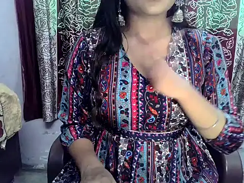 Snapshot of SIYA_MAVI chatting on December 2025 04:06:01 AM SIYA MAVI online show from December 2025 04:06:01 AM