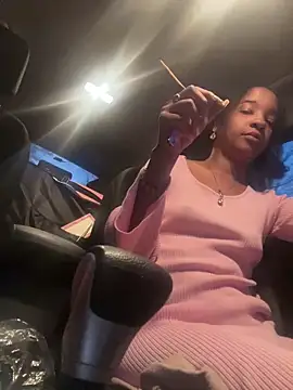 Snapshot of lunalustycumslut chatting on January 2025 11:17:01 PM lunalustycumslut online show from January 2025 11:17:01 PM