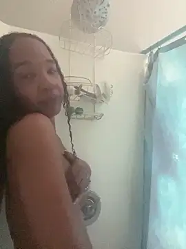 Snapshot of lunalustycumslut chatting on January 2025 01:20:01 PM lunalustycumslut online show from January 2025 01:20:01 PM