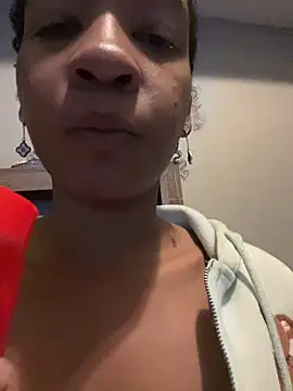 Snapshot of lunalustycumslut chatting on February 2025 11:45:01 PM lunalustycumslut online show from February 2025 11:45:01 PM