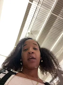 Snapshot of lunalustycumslut chatting on February 2025 01:13:02 AM lunalustycumslut online show from February 2025 01:13:02 AM