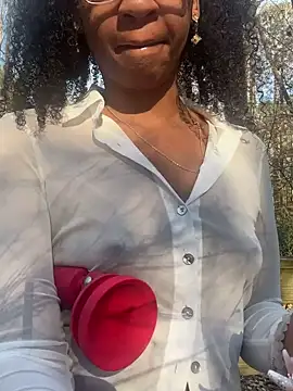 Snapshot of lunalustycumslut chatting on March 2025 09:43:02 PM lunalustycumslut online show from March 2025 09:43:02 PM