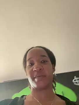 Snapshot of lunalustycumslut chatting on September 2025 01:32:01 PM lunalustycumslut online show from September 2025 01:32:01 PM