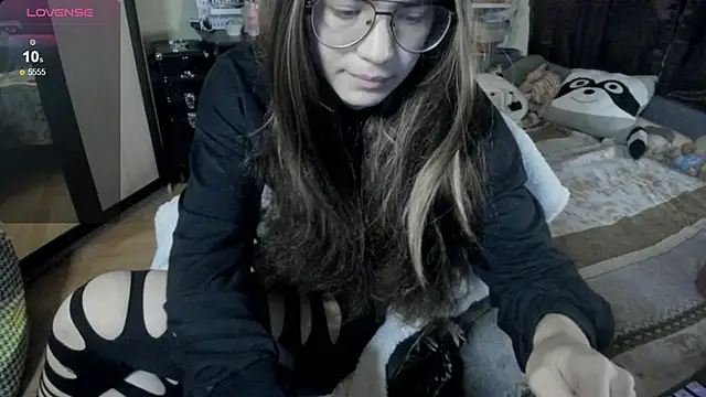 alexiamaleax online show from September 2025 11:28:02 PM