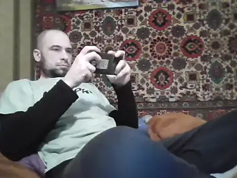 Snapshot of AlferezzSolvajo chatting on March 2025 02:19:02 AM AlferezzSolvajo online show from March 2025 02:19:02 AM