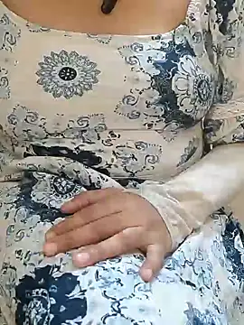 Snapshot of mallupriyapriya chatting on January 2025 09:16:02 AM mallupriyapriya online show from January 2025 09:16:02 AM