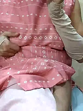 Snapshot of mallupriyapriya chatting on January 2025 05:00:01 AM mallupriyapriya online show from January 2025 05:00:01 AM